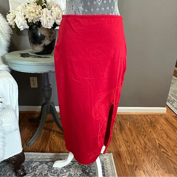 Anthropologie Maeve Red Bow Embroidered Midi Pencil Skirt Size M - Picture 5 of 14